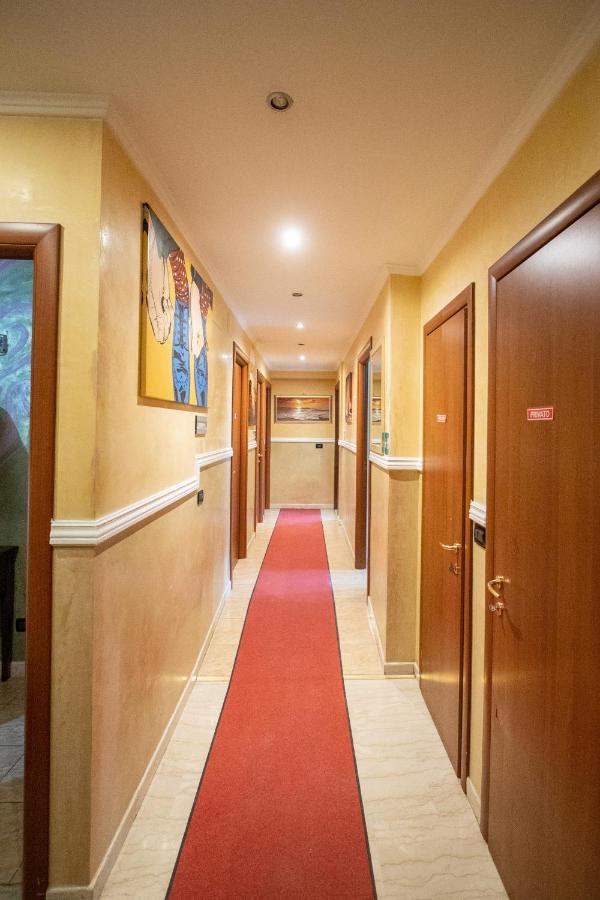 B&B Colorful Suite Yard Roma Exterior foto